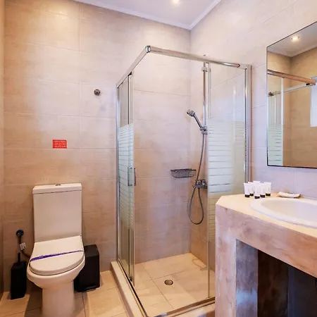 Quality Brand Villas: Luxurious 6br Monaco With Infinity Pool In Villa Parikia (Paros)