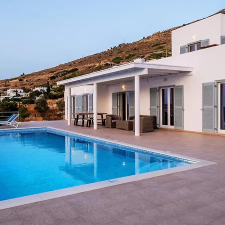 Villa Quality Brand Villas: Luxurious 6br Monaco With Infinity Pool In